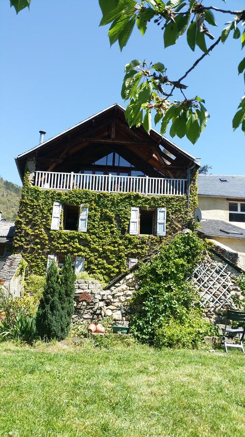 Les Tables De La Fontaine Otel Florac Dış mekan fotoğraf