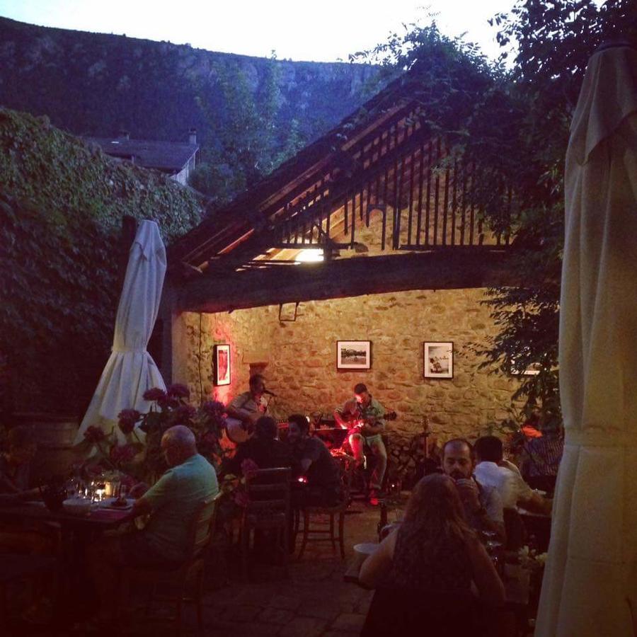 Les Tables De La Fontaine Otel Florac Dış mekan fotoğraf